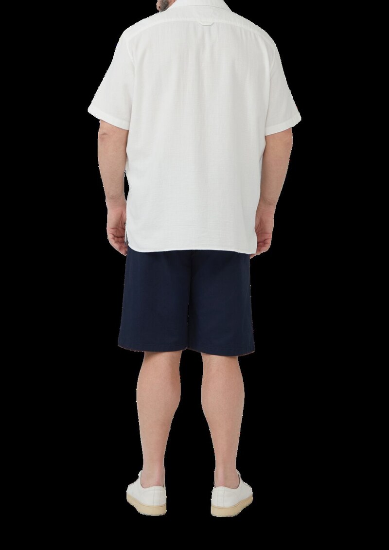 Resort Fit: Strukturiertes Kurzarm-Hemd mit Brusttasche