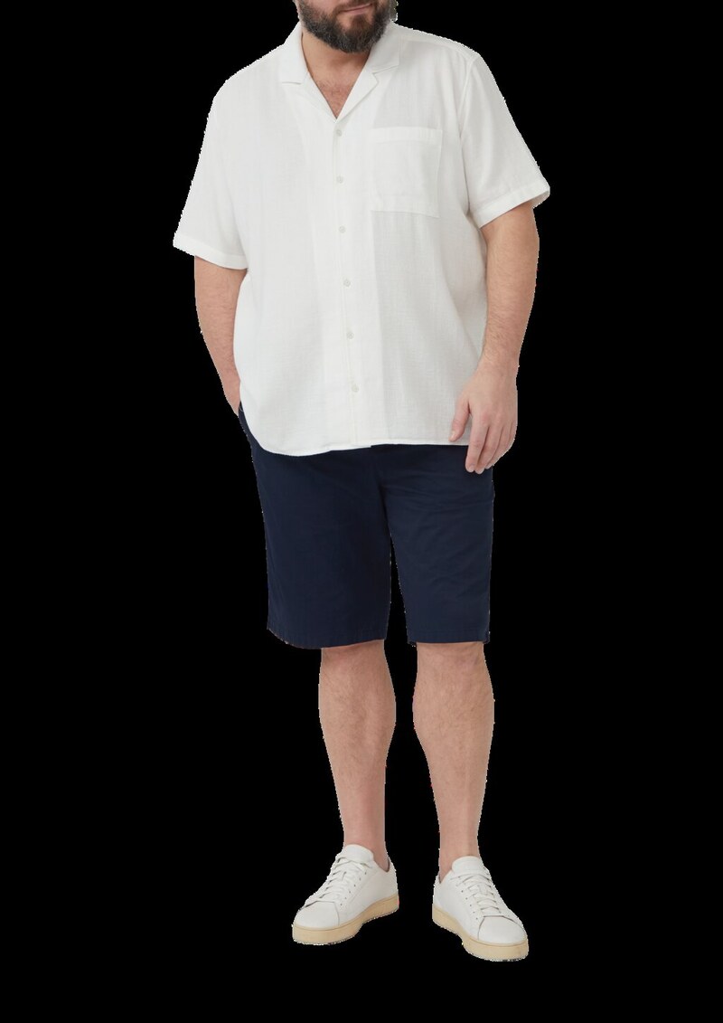 Resort Fit: Strukturiertes Kurzarm-Hemd mit Brusttasche