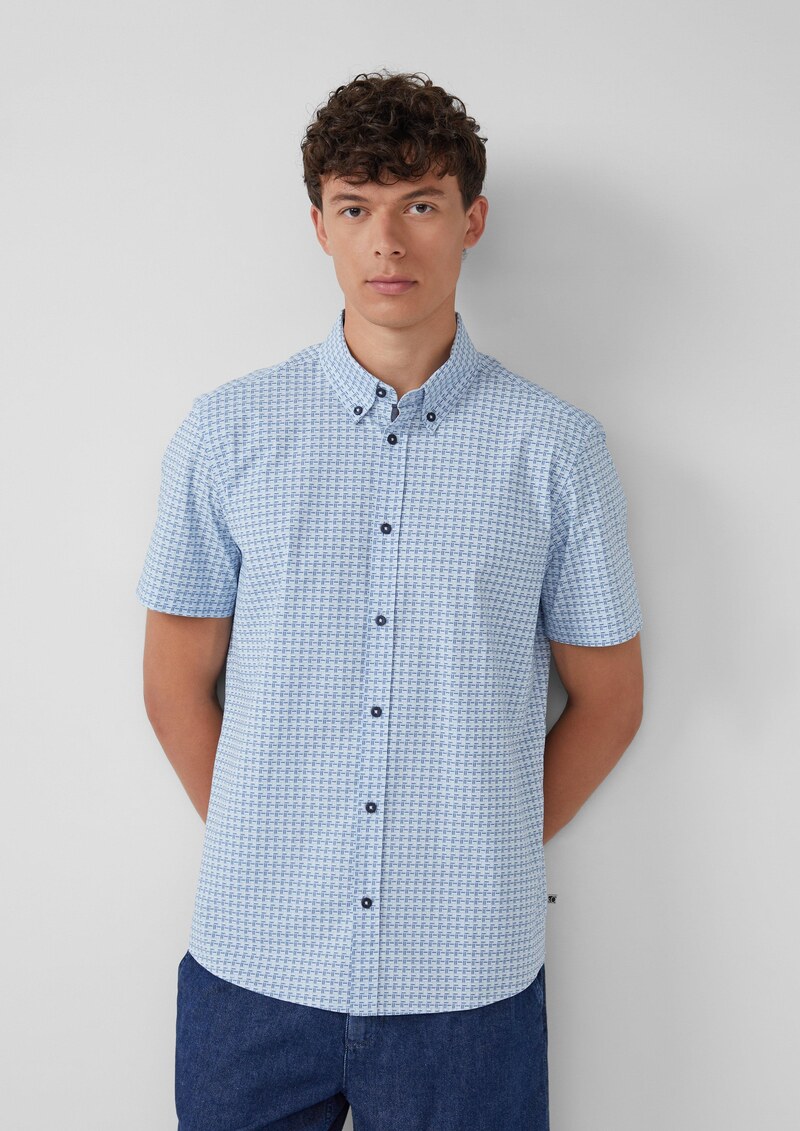 Regular Fit: Gemustertes Kurzarmhemd aus Baumwolle mit Button-Down-Kragen