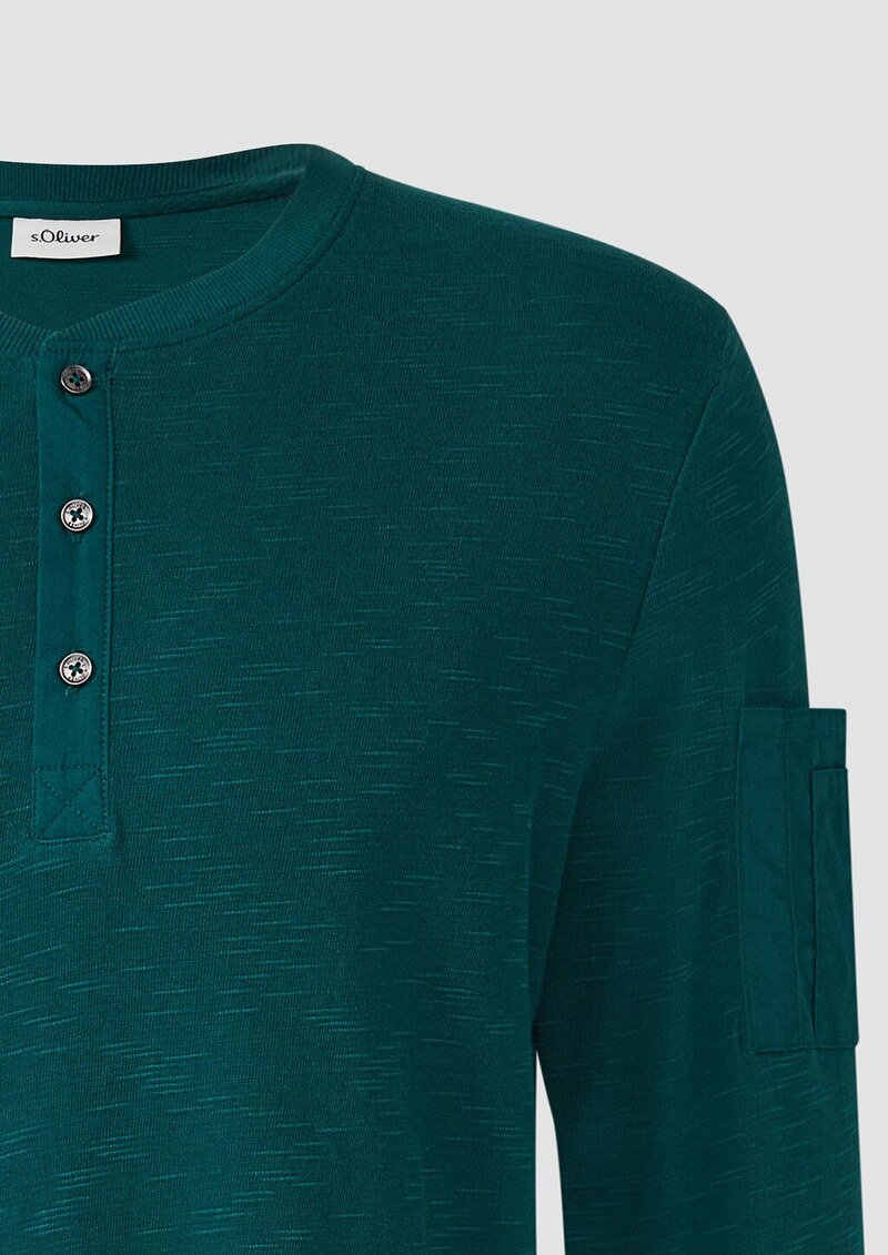 Henley-Longsleeve mit Flammgarnstruktur und Ärmeltasche