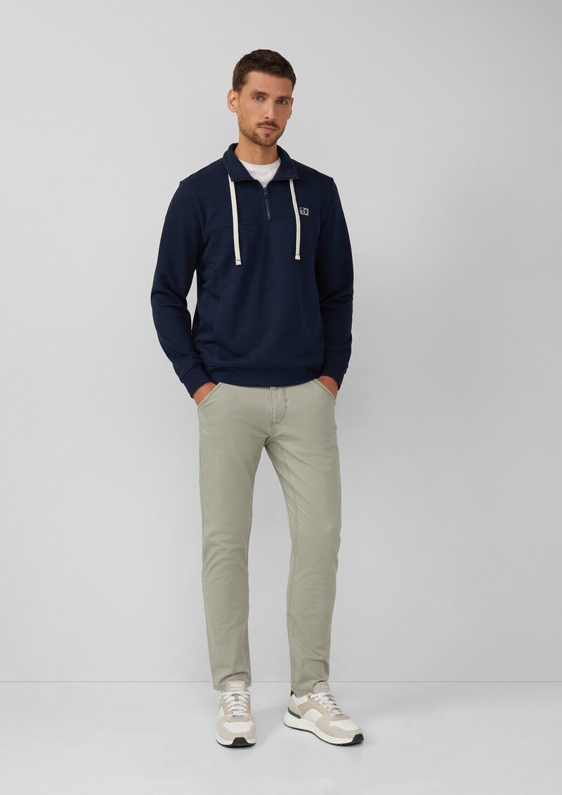 Sweatshirt mit Eingrifftaschen und Label-Patch