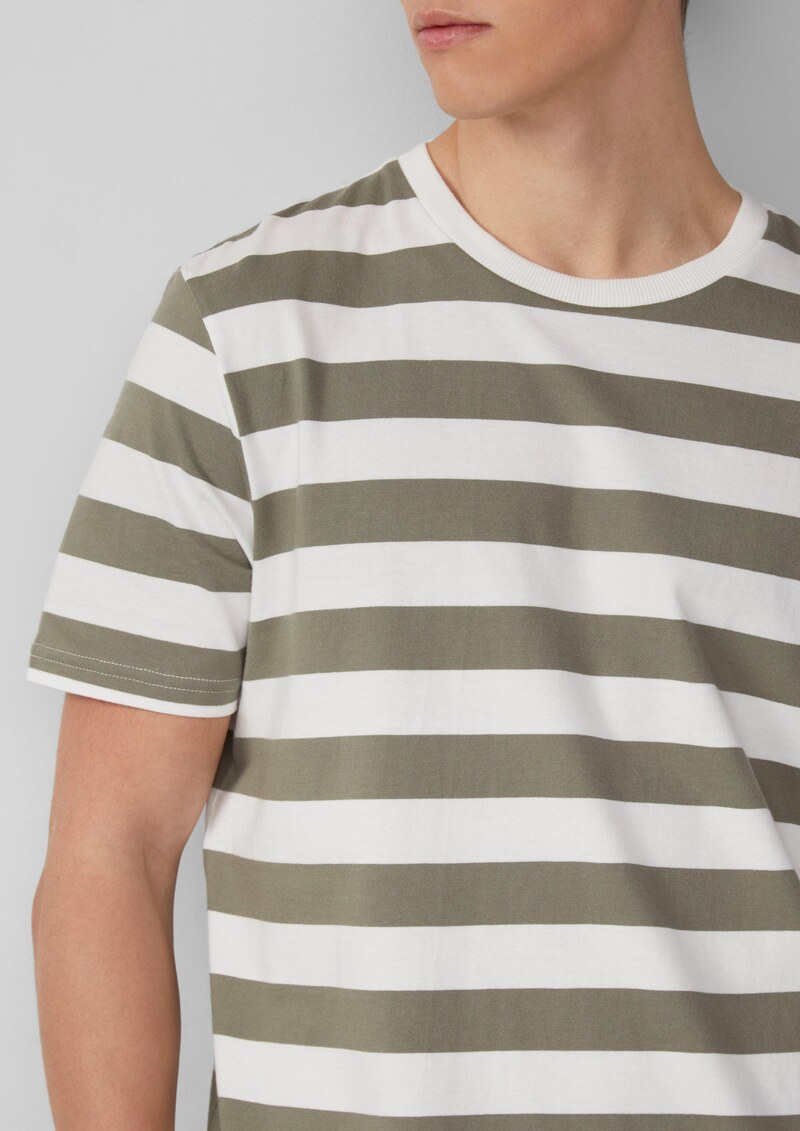 T-Shirt mit Rundhalsausschnitt und Blockstreifen