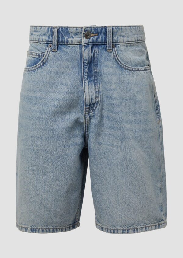 Denimshorts / Loose Fit / Mid Rise