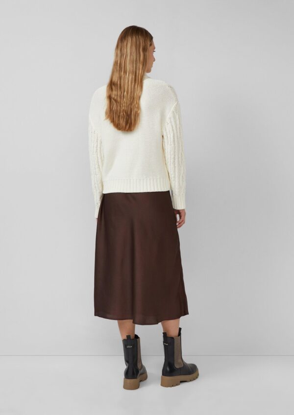 Strukturierter Midi-Rock aus fließender Ware