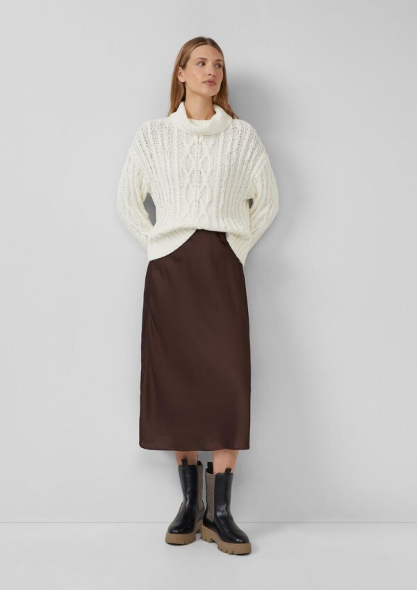 Strukturierter Midi-Rock aus fließender Ware