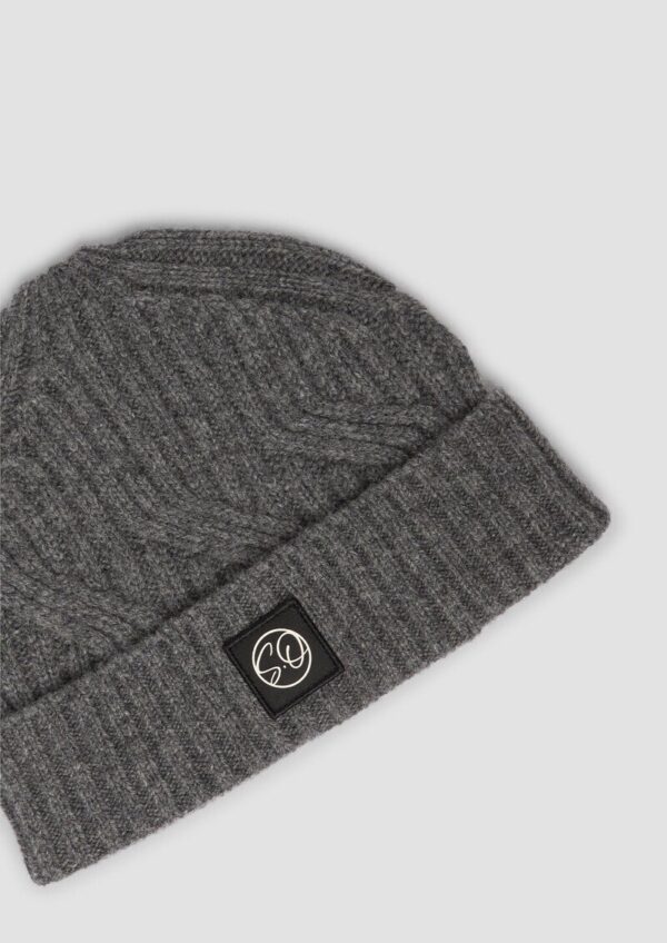 Strickmütze aus Wolle mit Zopfmuster