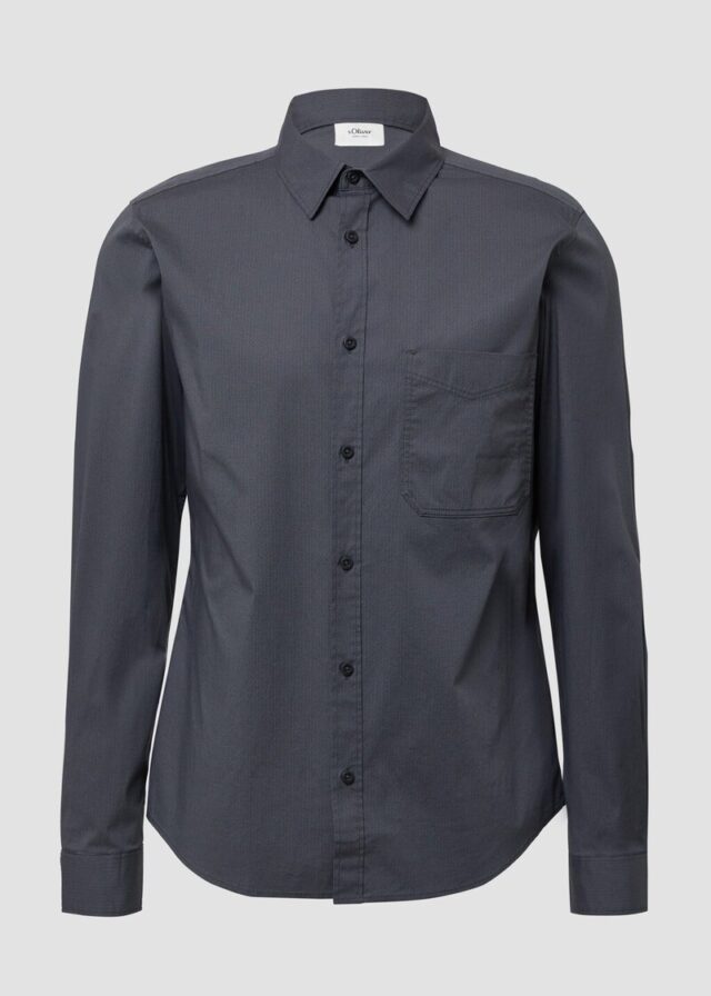 Slim Fit: Gemustertes Hemd mit Kentkragen