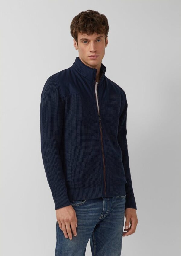 Sportive Strickjacke im Fabricmix mit Kontrastdetail