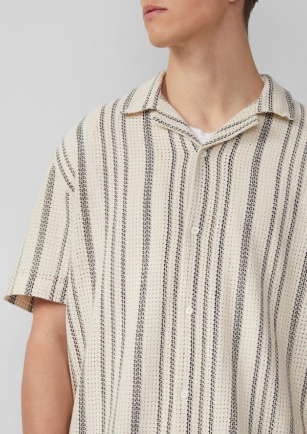 Resort Fit: Kurzarmhemd mit Strukturstreifen