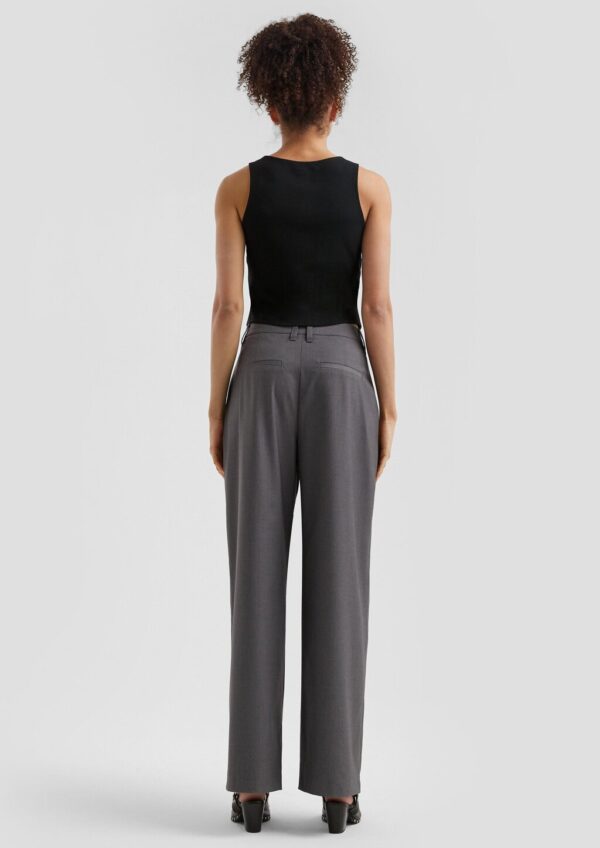 Schmal geschnittene Weste aus Interlockjersey