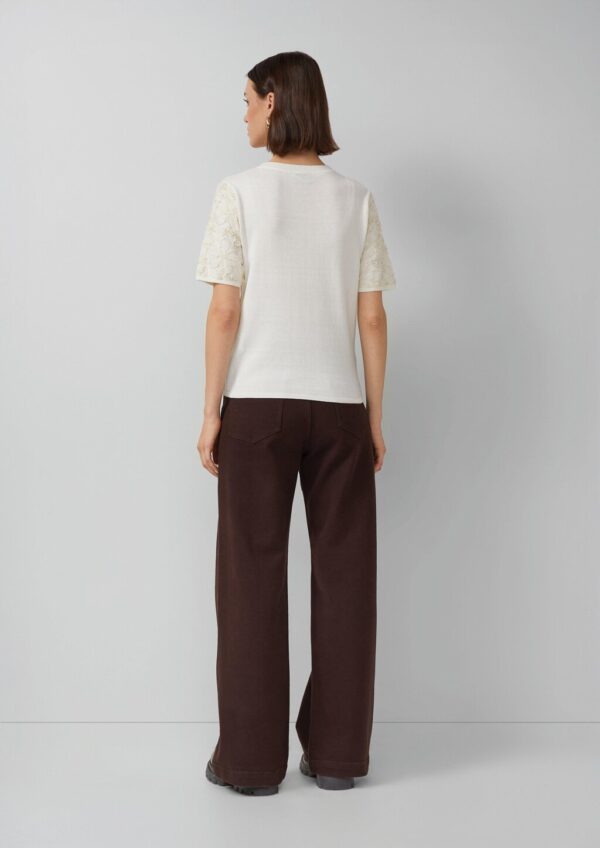 Floral gemustertes Shirt mit Pailletten und Glitzergarn