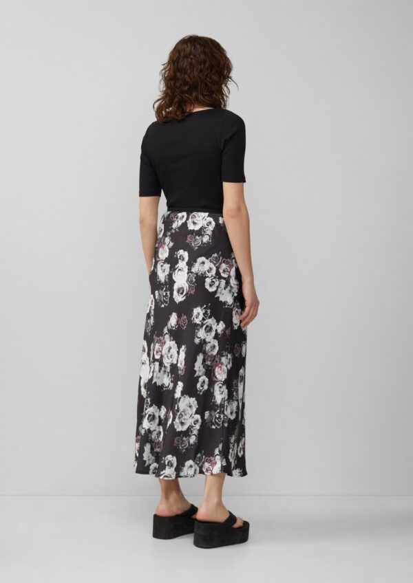 Rock mit All-over-Print in Satinoptik