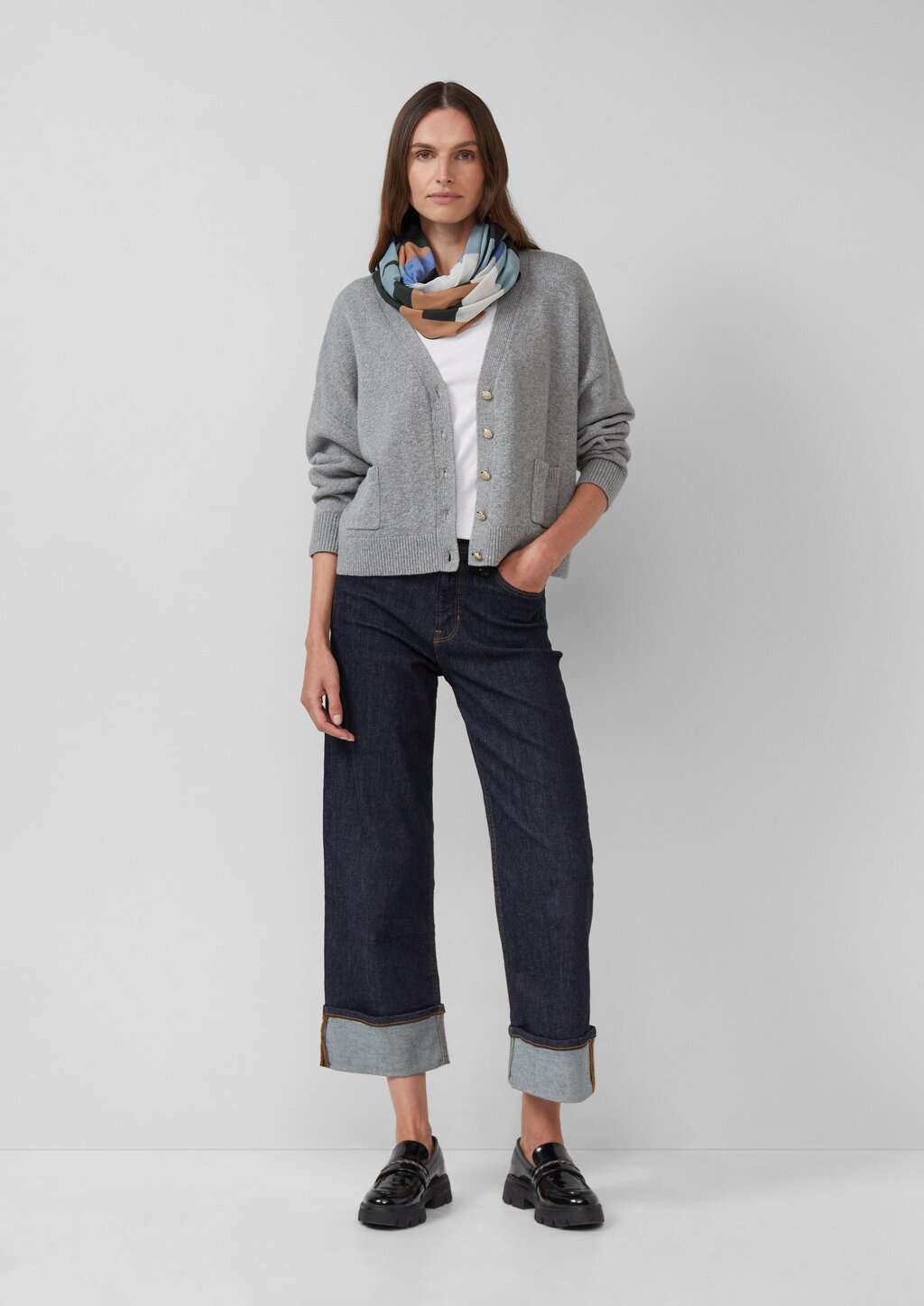 Loop-Schal mit Artwork