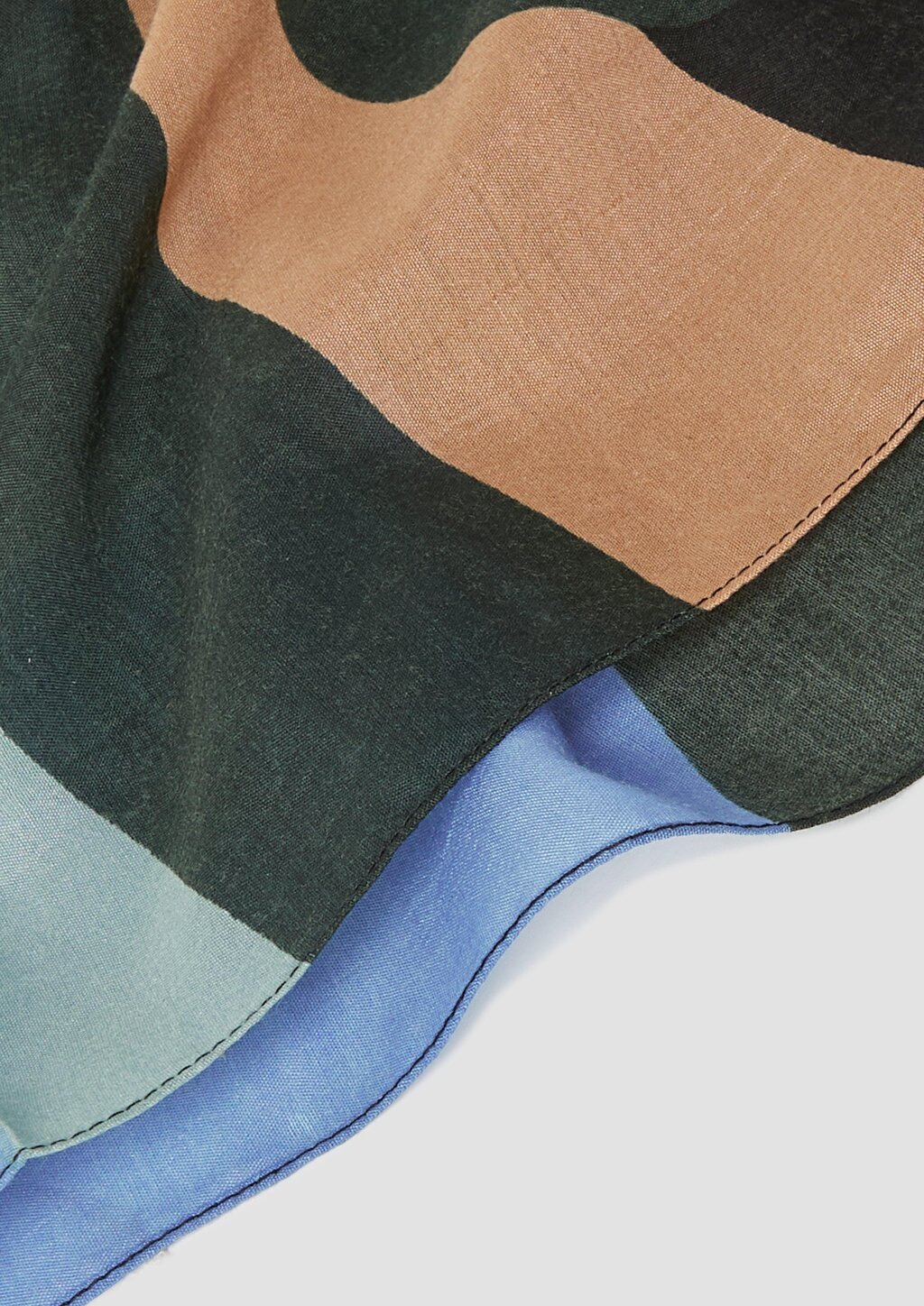 Loop-Schal mit Artwork