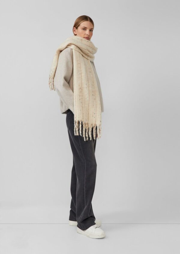 Fransen-Schal mit Glitzergarn