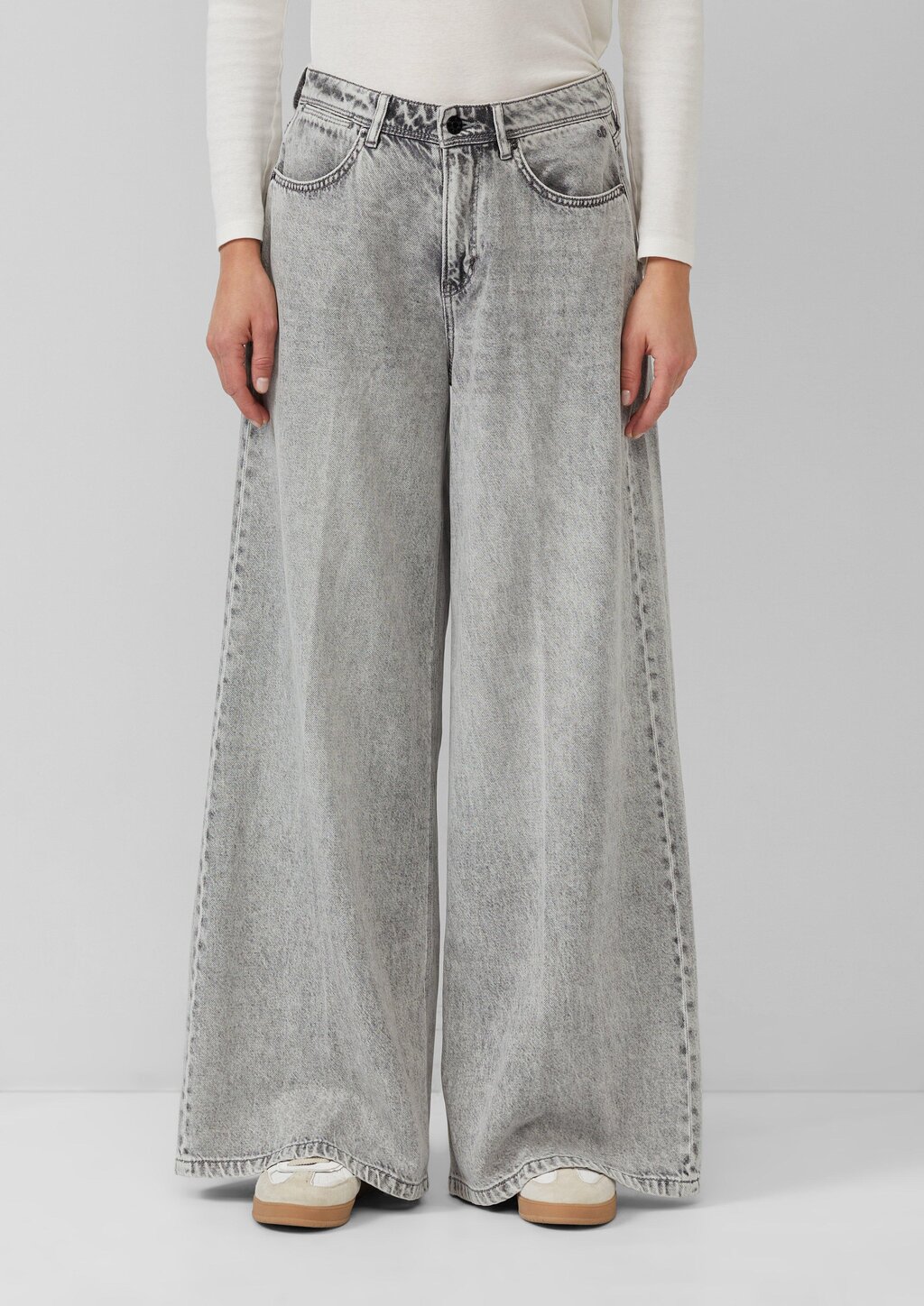 Jeans / Regular Fit / High Rise / Extra Wide Leg