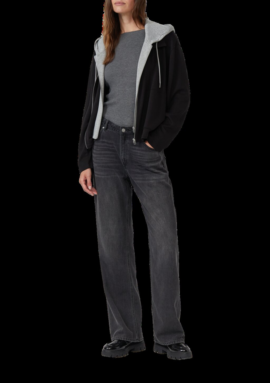 Geripptes Langarmshirt mit Knopf-Detail am Arm