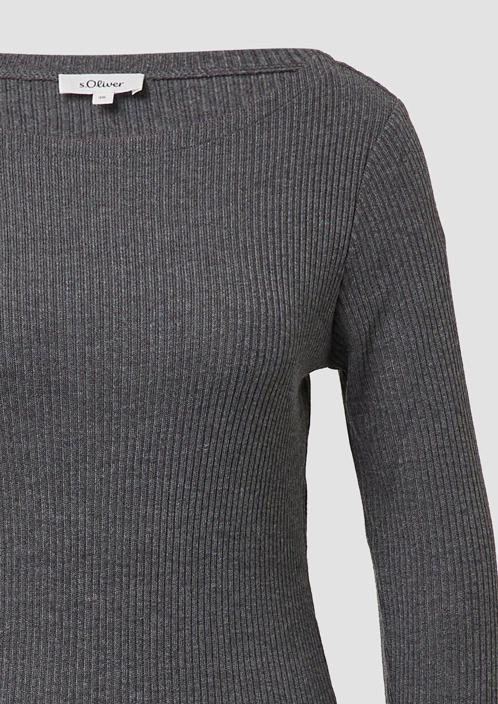 Geripptes Langarmshirt mit Knopf-Detail am Arm