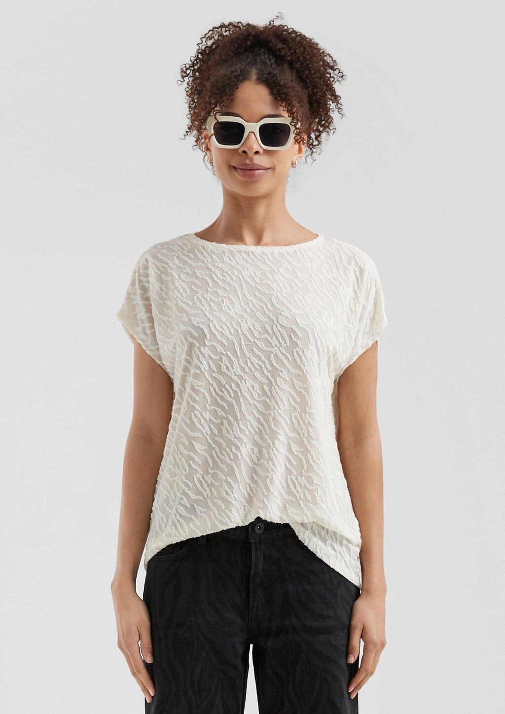 Leicht transparentes Oversize-Shirt mit Ausbrennermuster