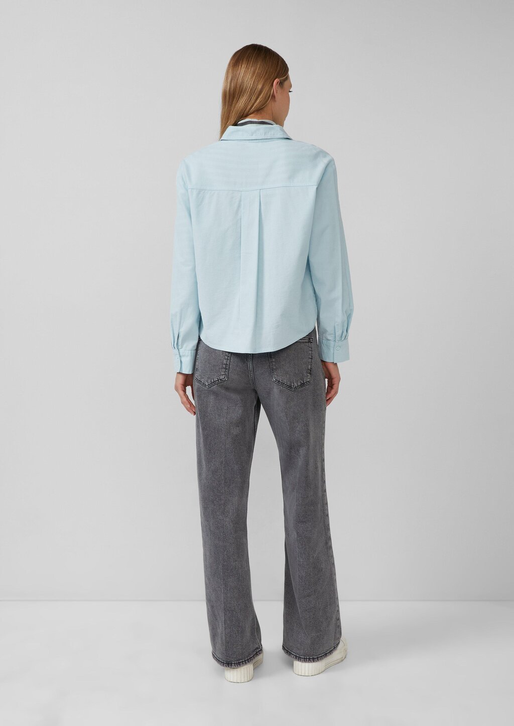 Verkürzte Feincord-Bluse mit aufgesetzten Taschen