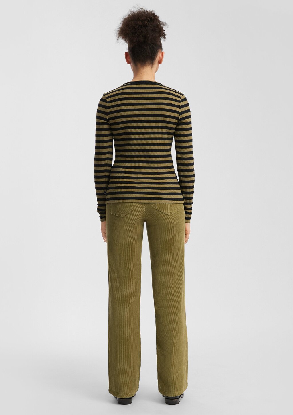 Geripptes Longsleeve im Slim Fit