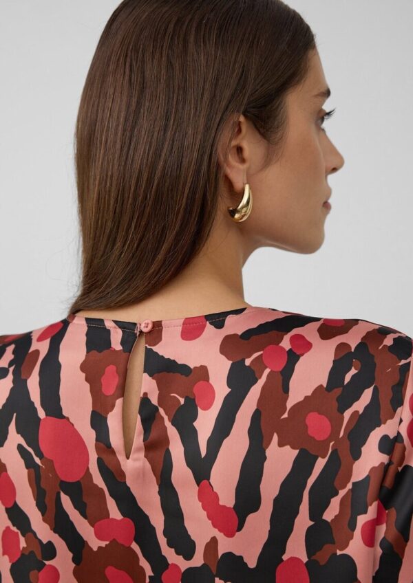 Kurzarm-Bluse mit Raffung und Blende