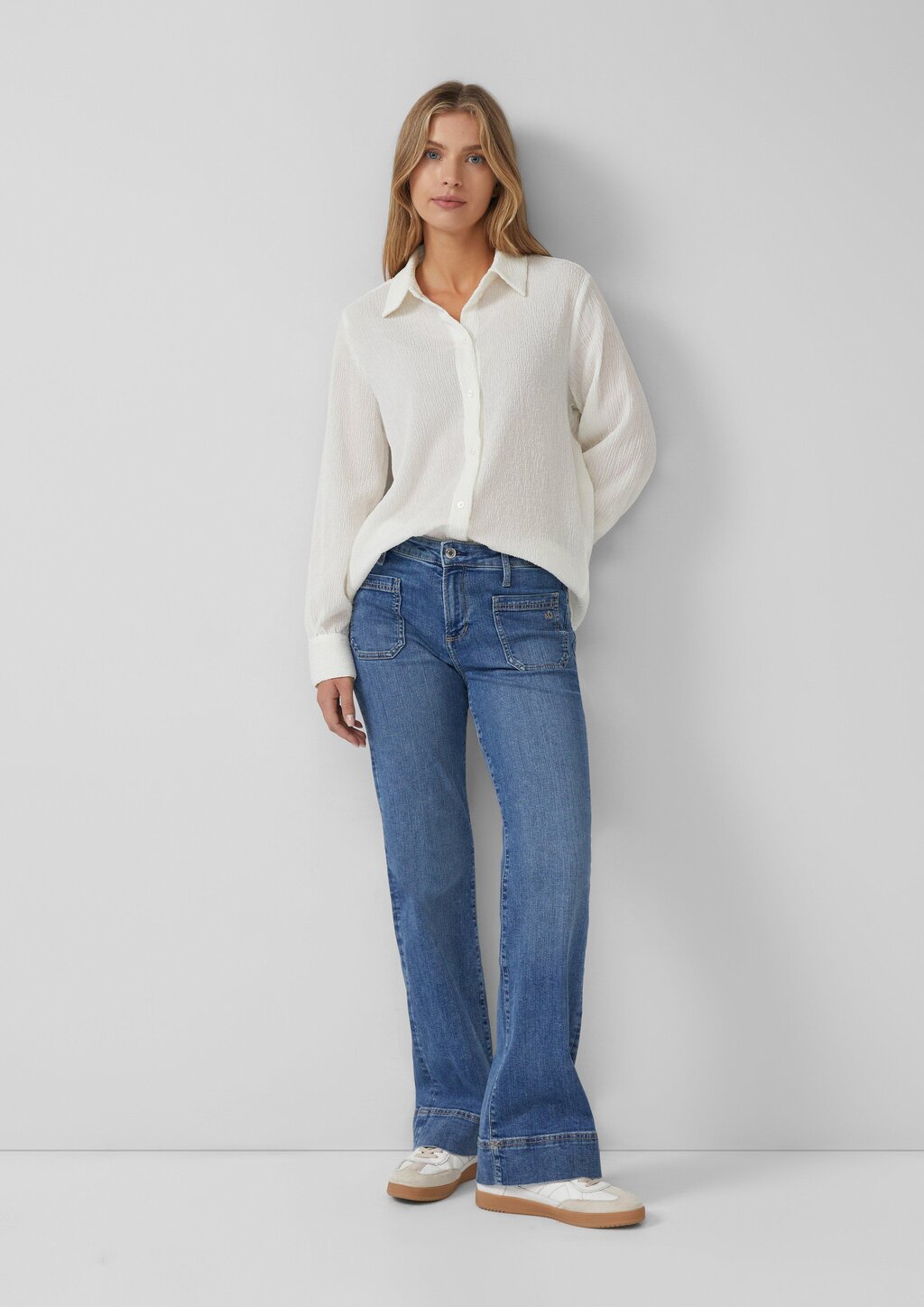 Elastisch Strukturbluse mit Raffung am Rücken