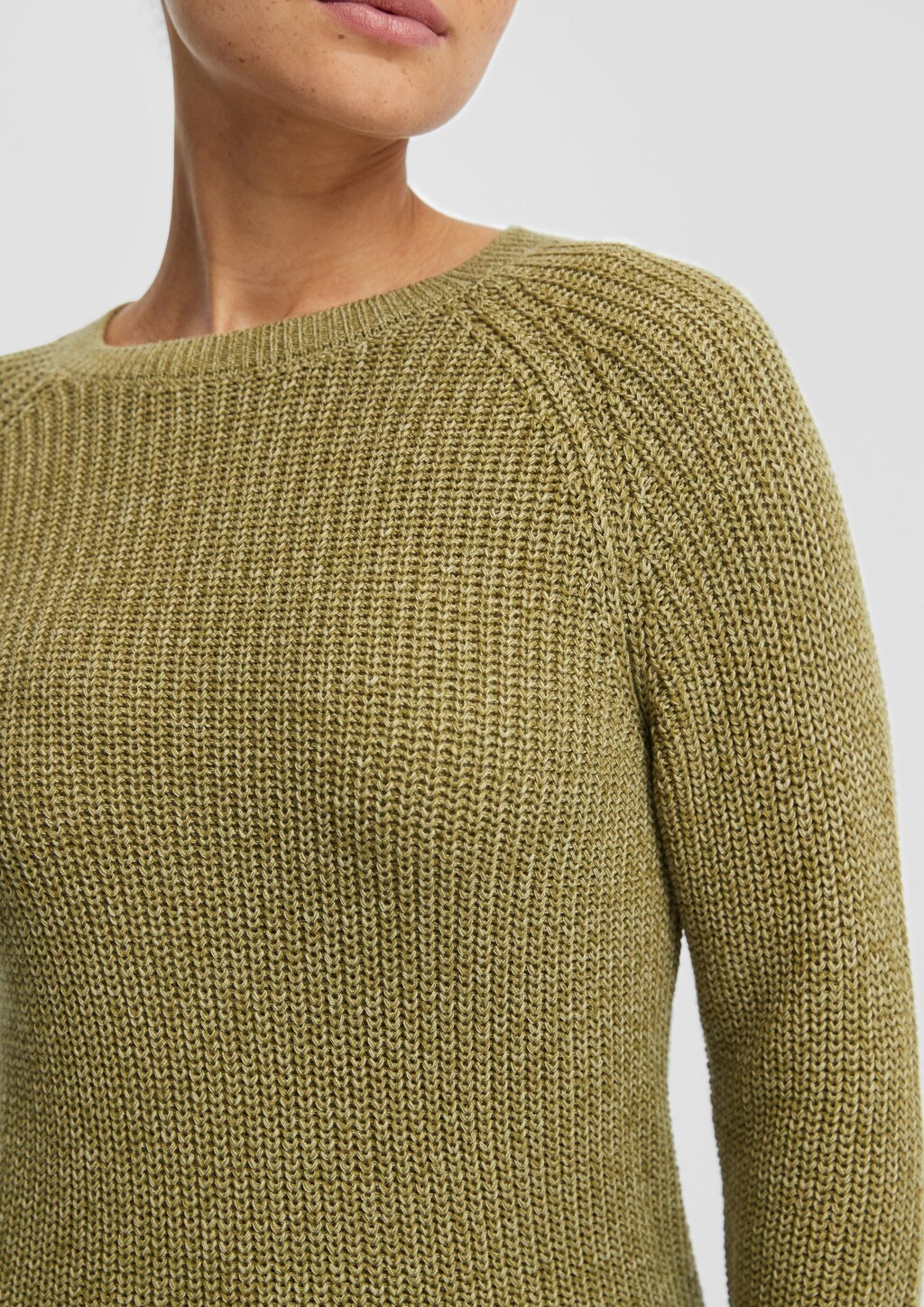 Melierter Strickpullover mit Raglanärmeln