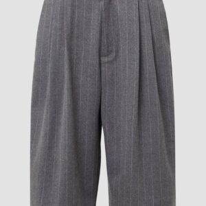 Bermuda mit Bundfalten und Nadelstreifen