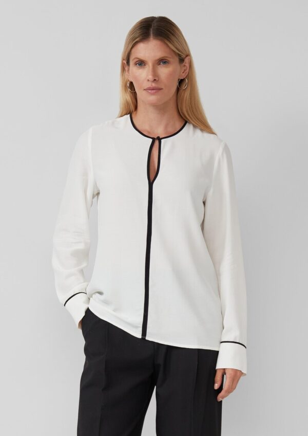 Fließende Viskose-Bluse mit Kontrast-Details