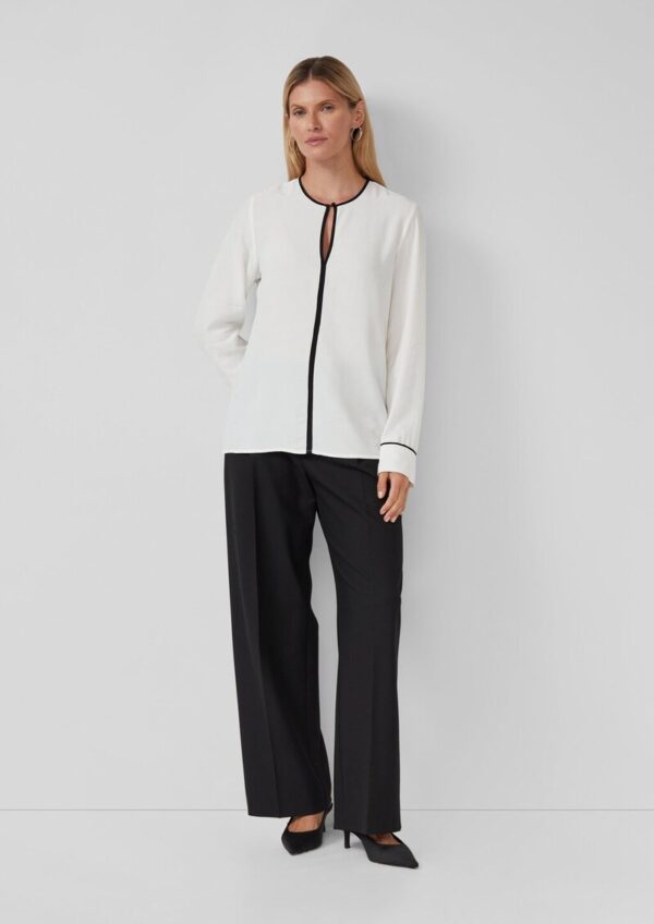 Fließende Viskose-Bluse mit Kontrast-Details