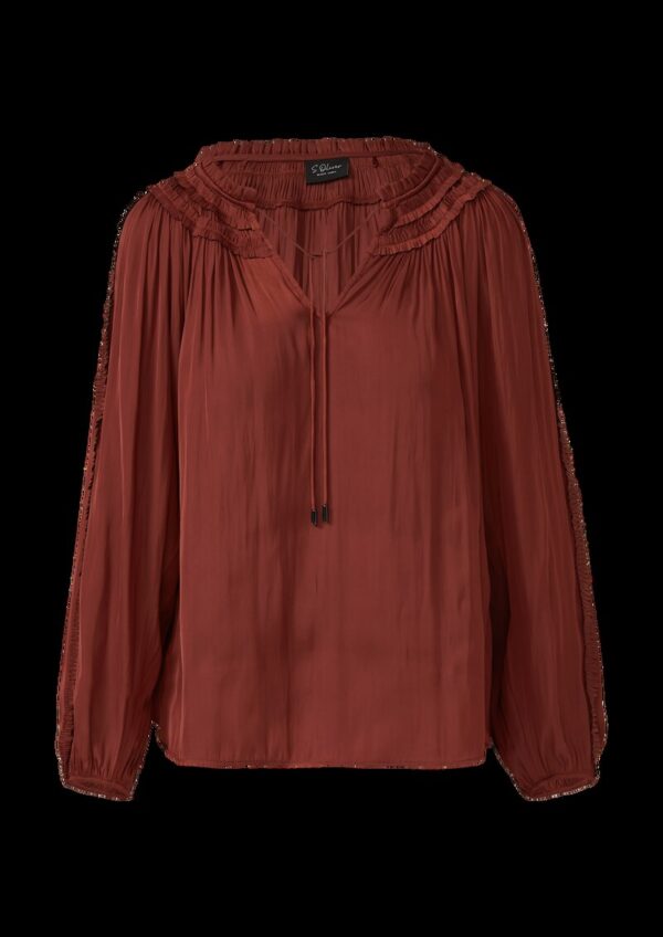 Fließende Satinbluse mit Rüschen