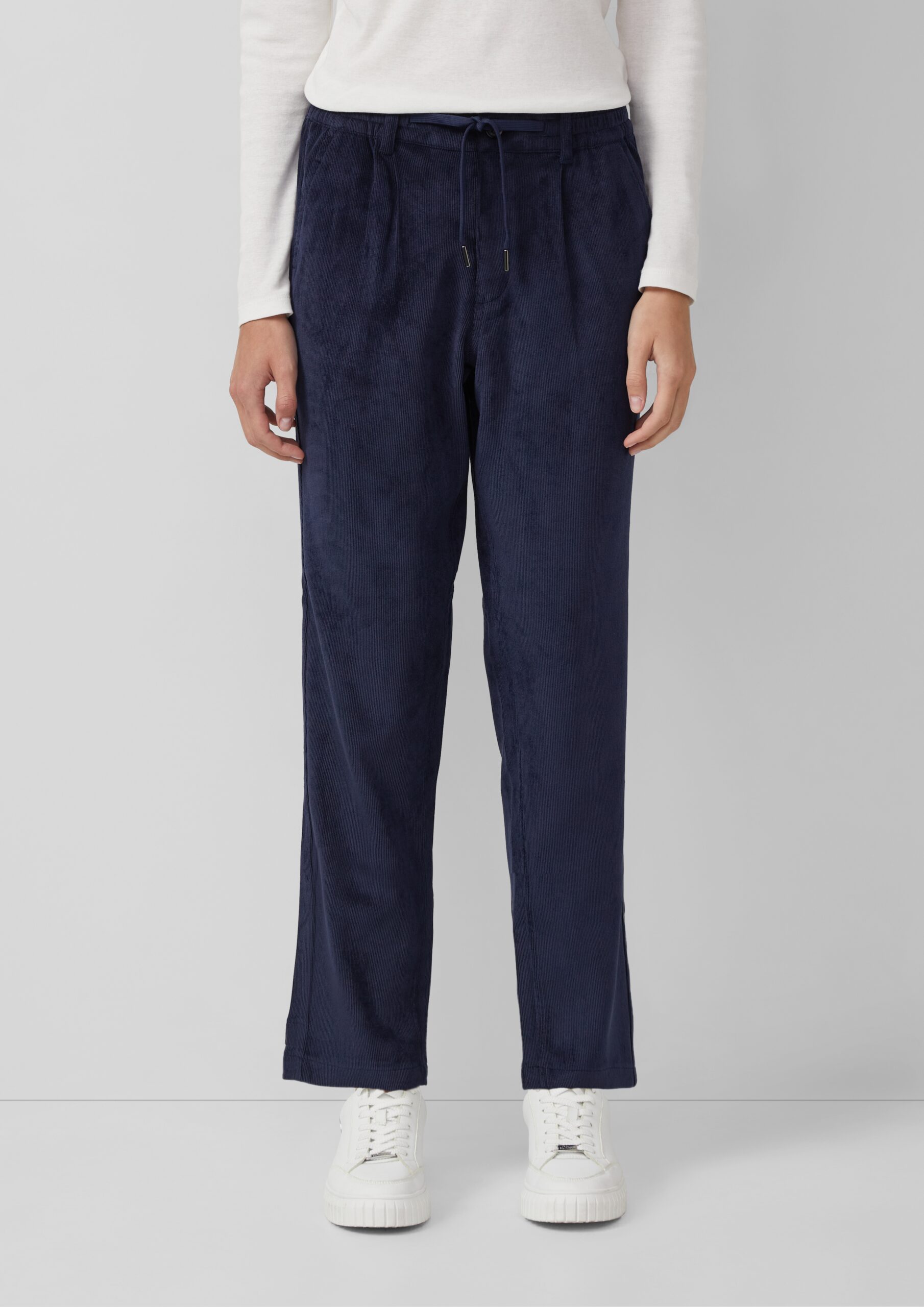 Ankle-Cordhose mit Elastikbund und Kordelzug