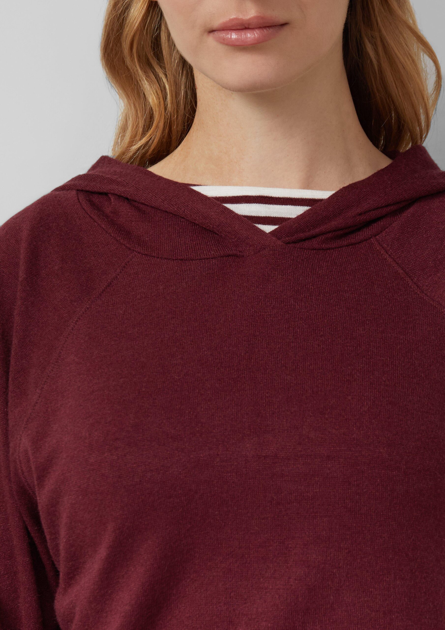 Meliertes Longsleeve aus Stretchjersey mit Kapuze