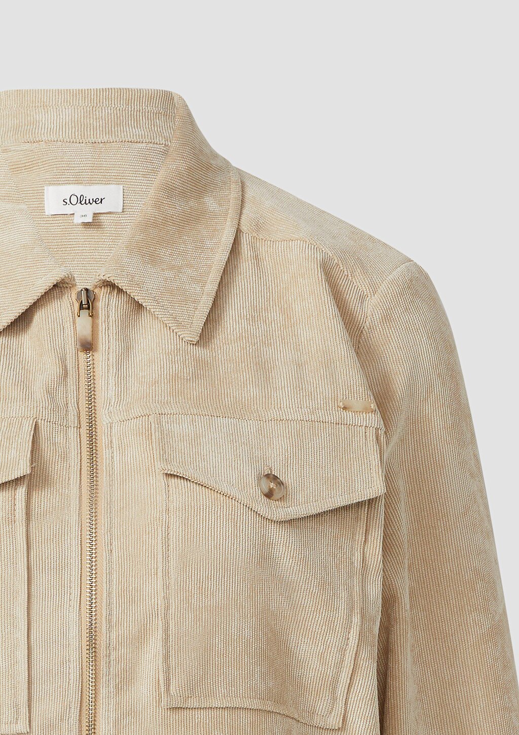 Verkürzte Cordjacke mit aufgesetzten Brusttaschen