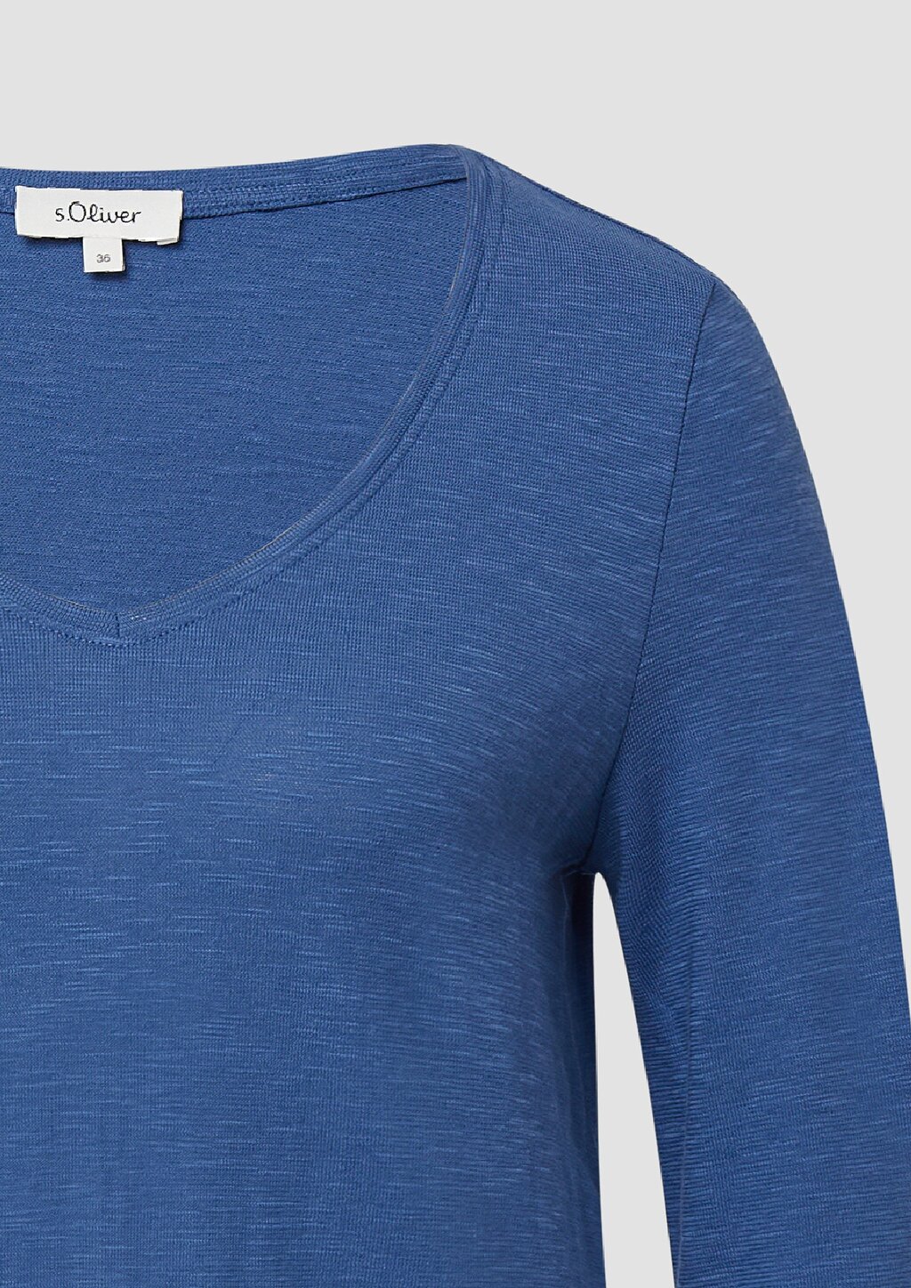 Jersey-Shirt mit V-Ausschnitt und Rollsaum