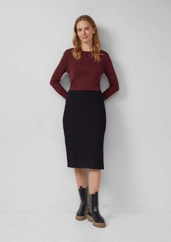 Strukturierter Midi-Rock mit Elastikbund und Schlitz