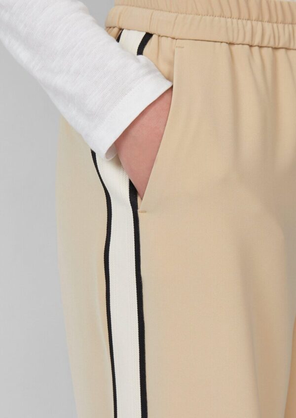Jogpants im Relaxed Fit mit seitlichen Streifen