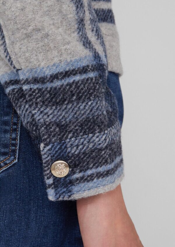 Leichte Wollmix-Jacke mit aufgesetzten Taschen