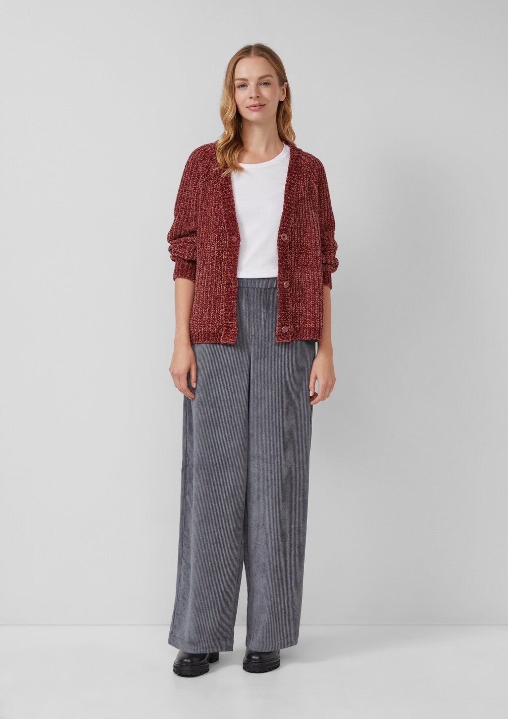 Cordhose mit Elastikbund und Wide Leg