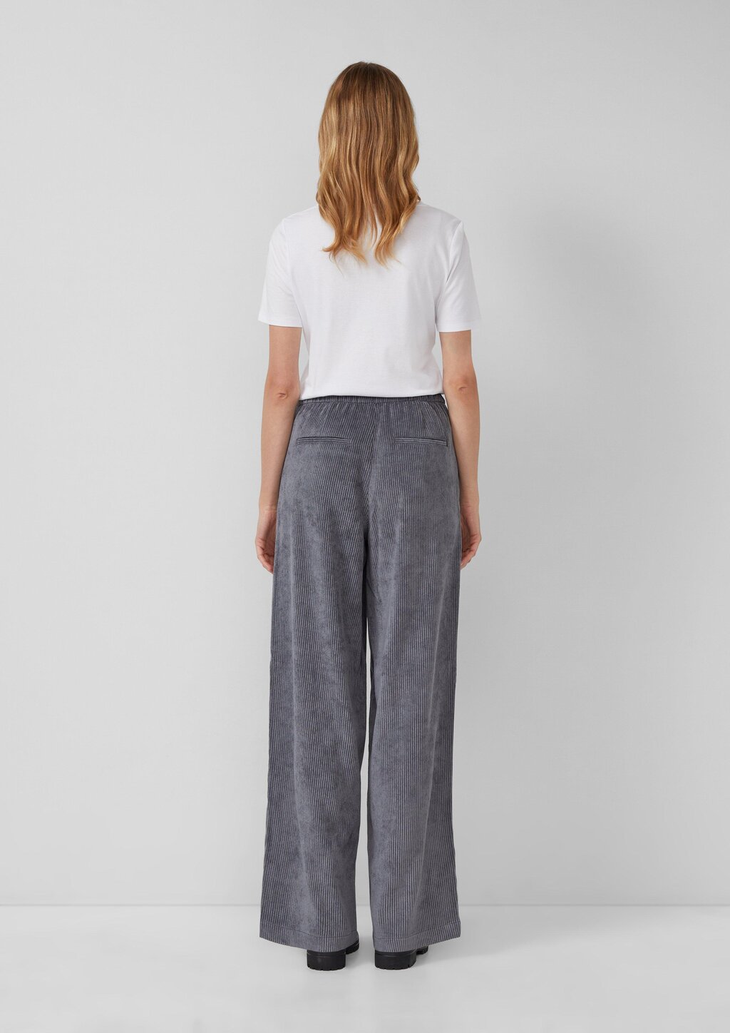 Cordhose mit Elastikbund und Wide Leg