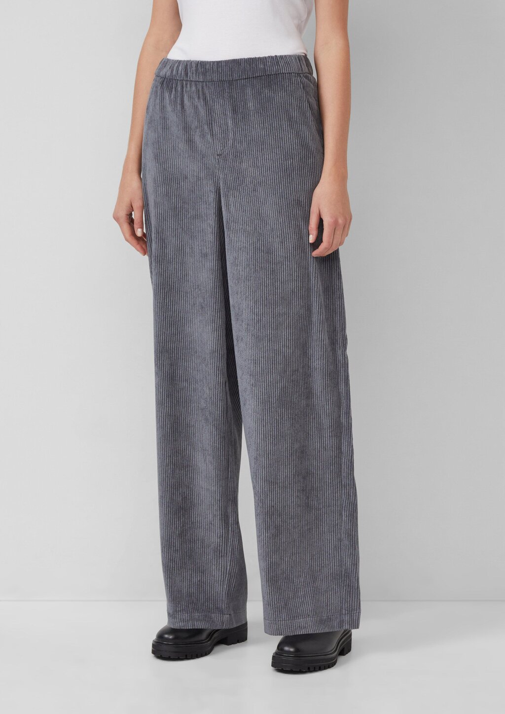 Cordhose mit Elastikbund und Wide Leg