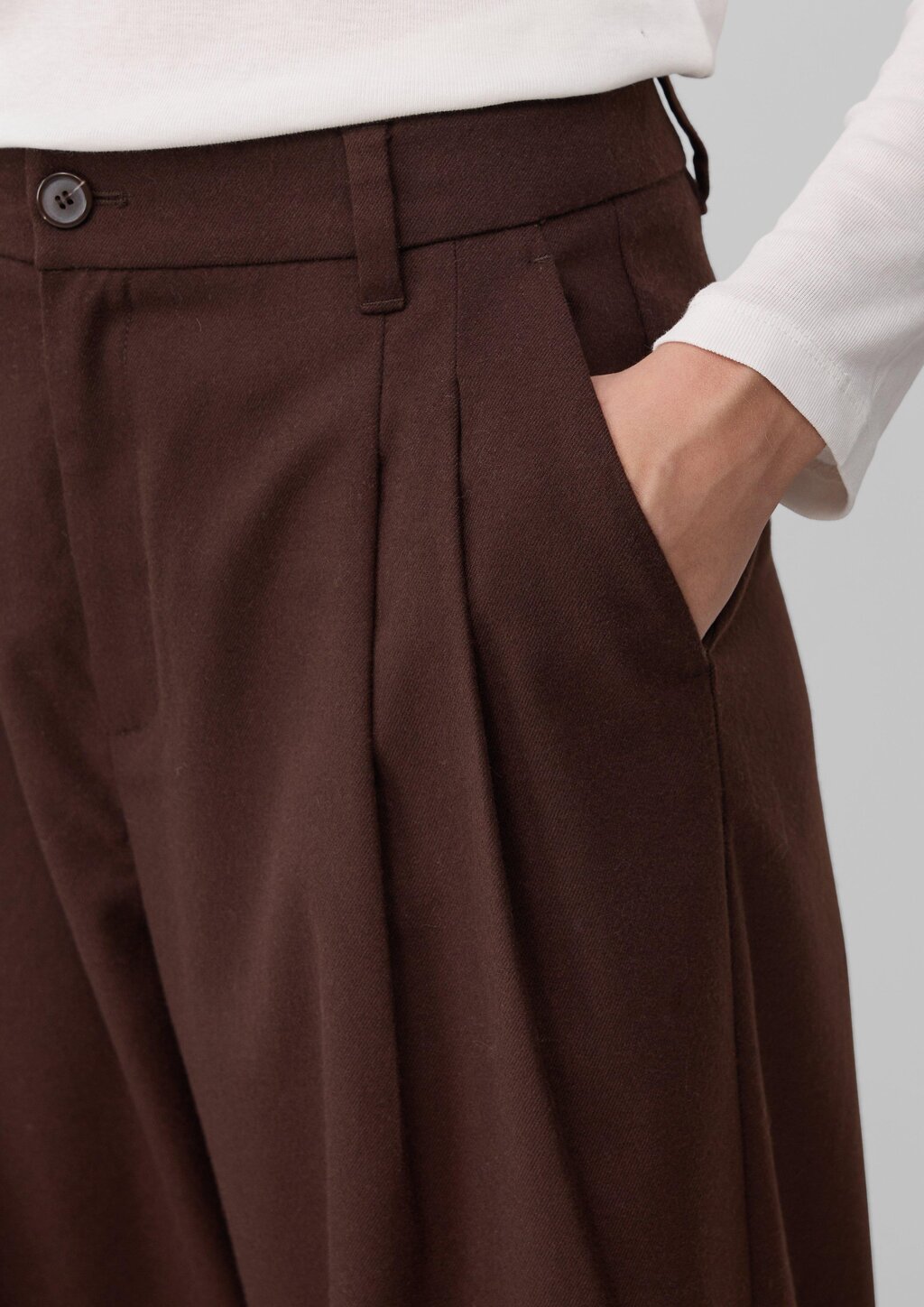 Flanell-Hose mit Bundfalten und weitem Bein