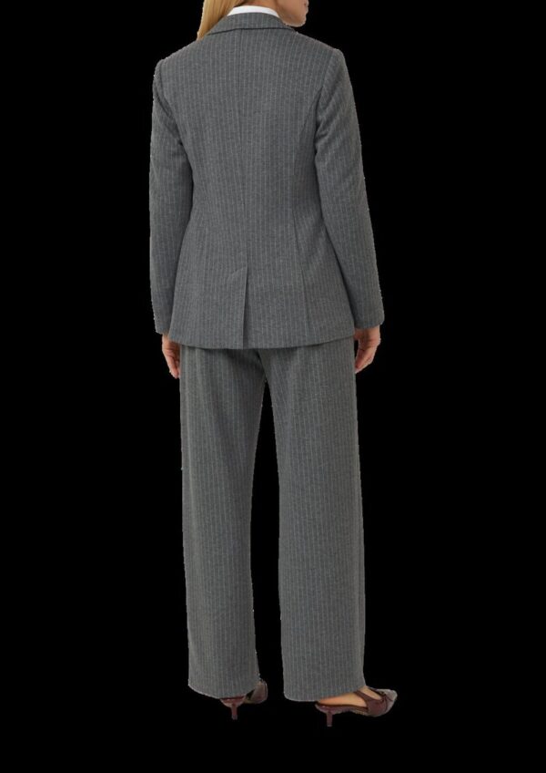 Antaillierter Blazer mit Nadelstreifen