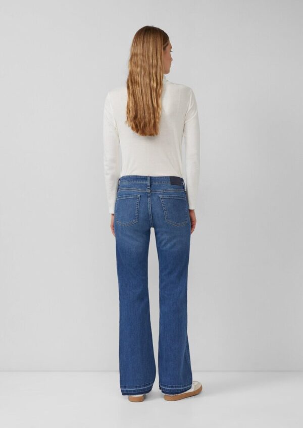 Jeans / Slim Fit / Mid Rise / Flared Leg / offener Saum