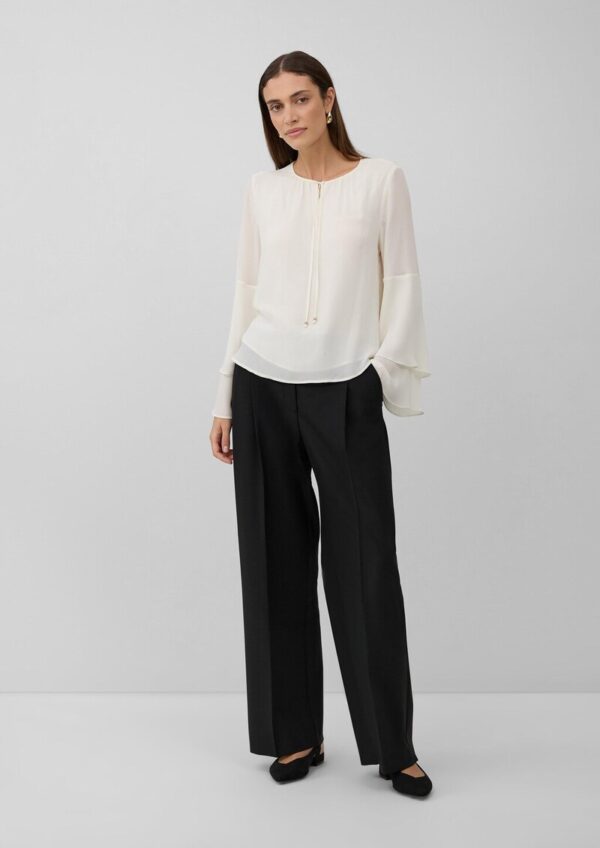 Tunika-Bluse mit fließenden Volant-Ärmeln