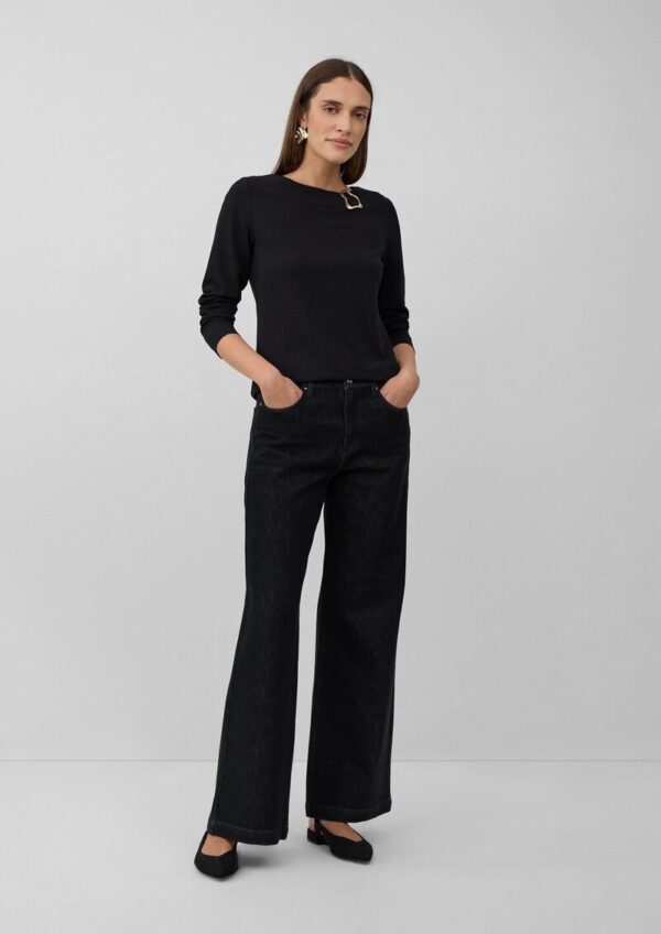 Shirt aus Interlock-Jersey mit Brosche