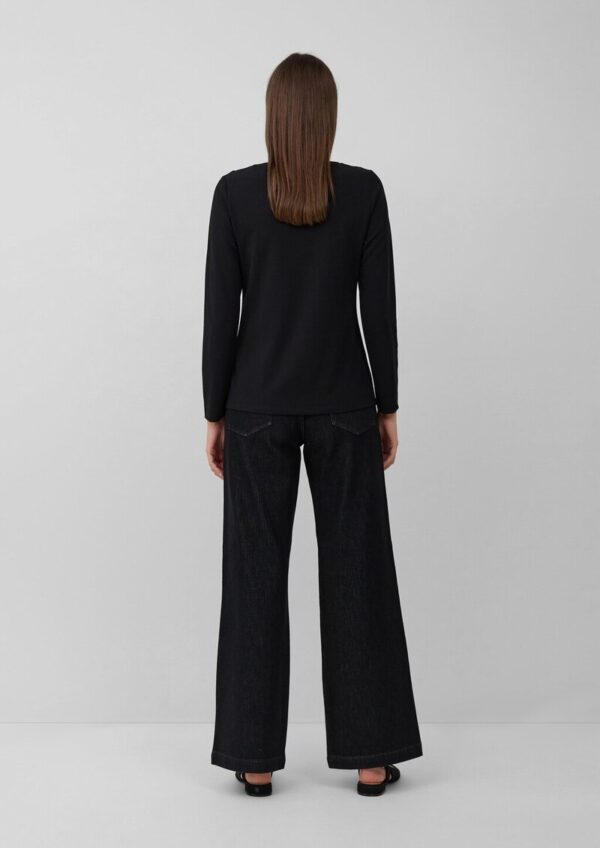 Shirt aus Interlock-Jersey mit Brosche