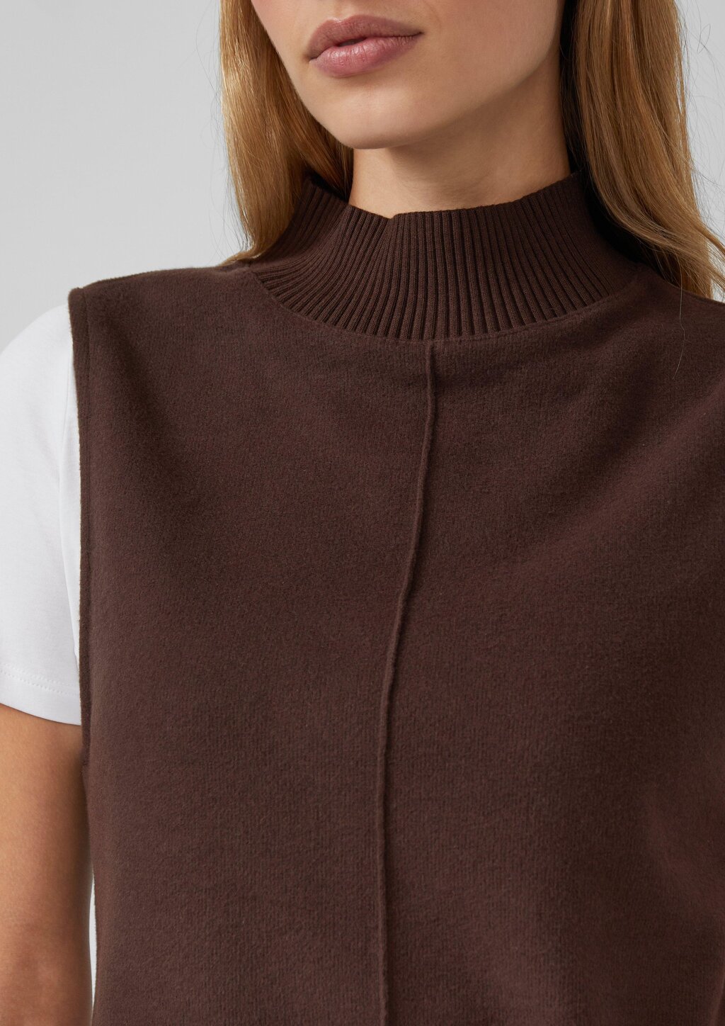 Ärmelloses Sweatshirt mit geripptem Stehkragen