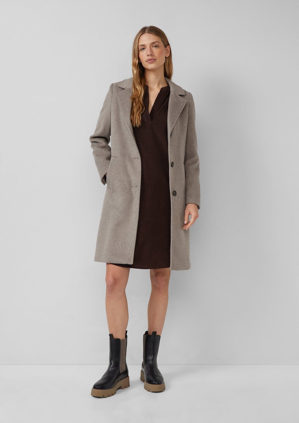 Feincord-Kleid mit seitlichen Eingrifftaschen